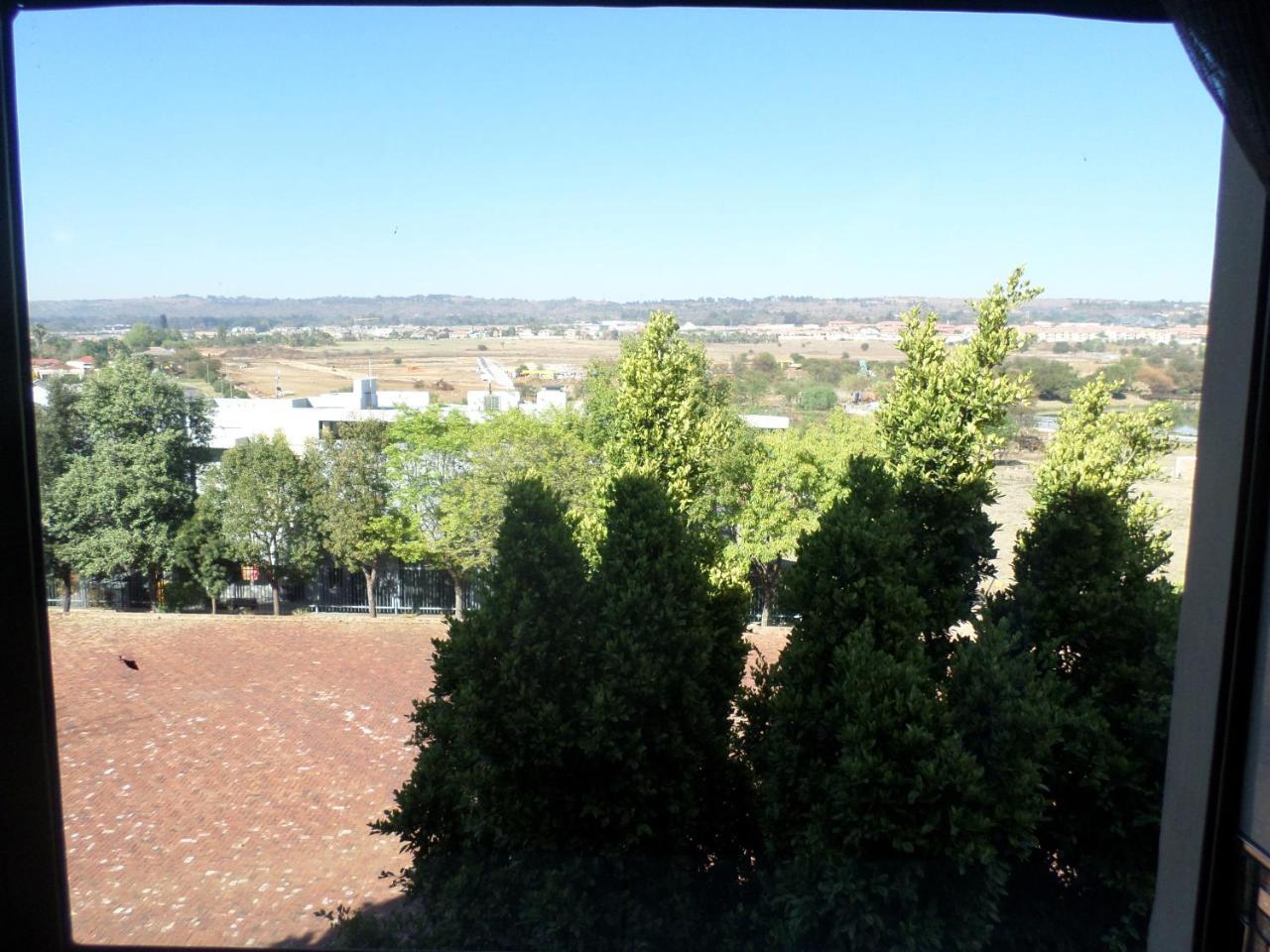 The Links Guest House Pretoria Exterior photo